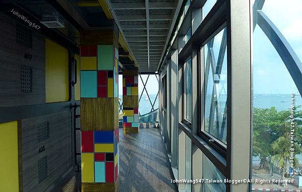 Nonze Hostel Pattaya Beach room1.jpg