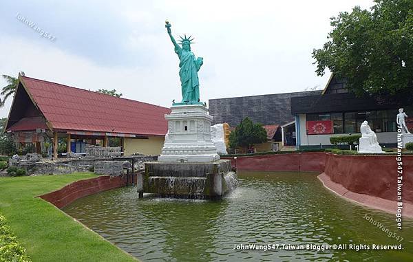 自由女神像Statue of Liberty Mini Siam.jpg