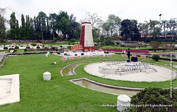 Mini Siam Pattaya-Wat Thammamongkhon.jpg