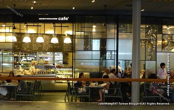 Greyhound Cafe Groove@Centralworld.jpg