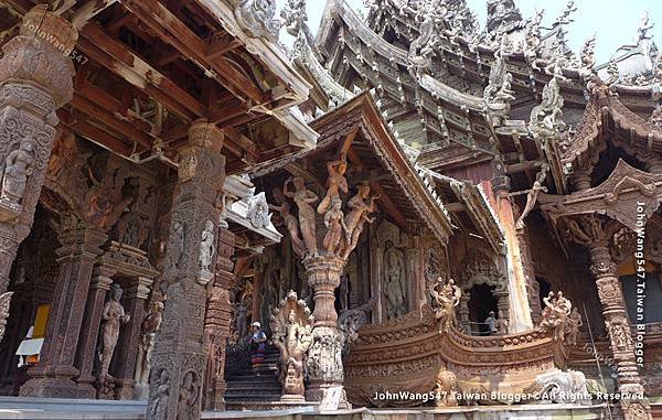 Sanctuary of Truth Pattaya wood temple.jpg