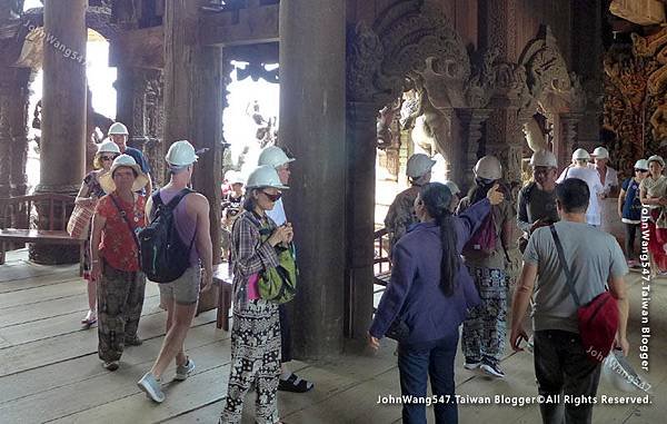 Sanctuary of Truth Pattaya wood temple8.jpg