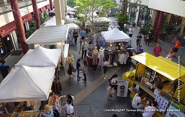 Tha Maharaj Market Bangkok Mall1.jpg