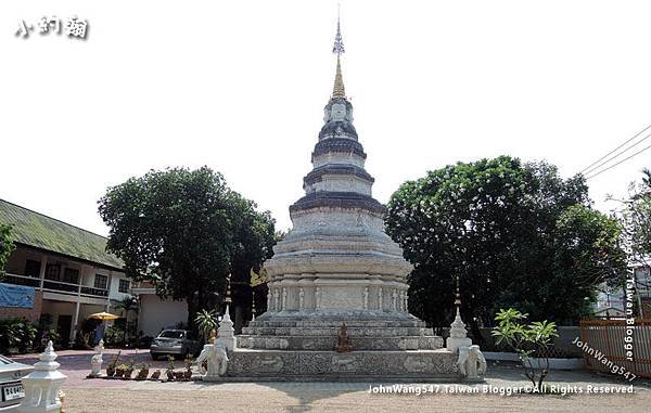 Wat Pan Whaen Chiang Mai.jpg