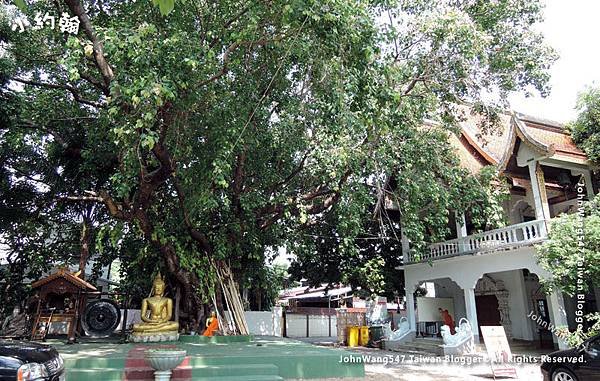 Wat Pan Whaen Chiang Mai4.jpg