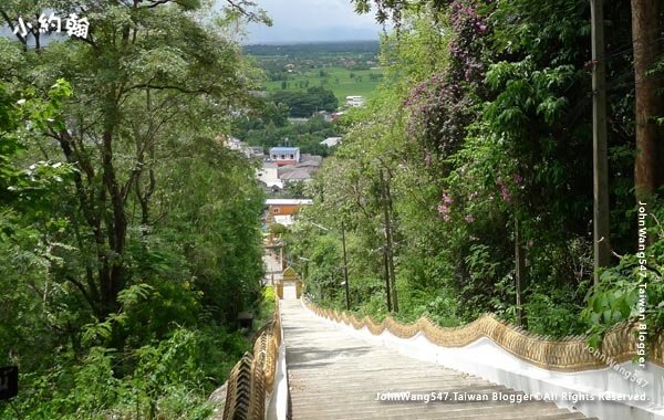 Wat Phra That Doi Saket Chiang Mai3.jpg