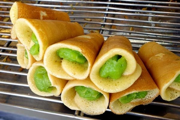 Siam Pandan Thai roll pancakes2.jpg