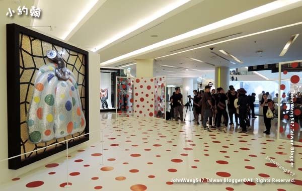 Bangkok Art Biennale Yayoi Kusama Siam Paragon3.jpg