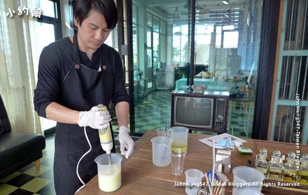 Phranakorn-Thumlen Soap Making DIY class 6.jpg