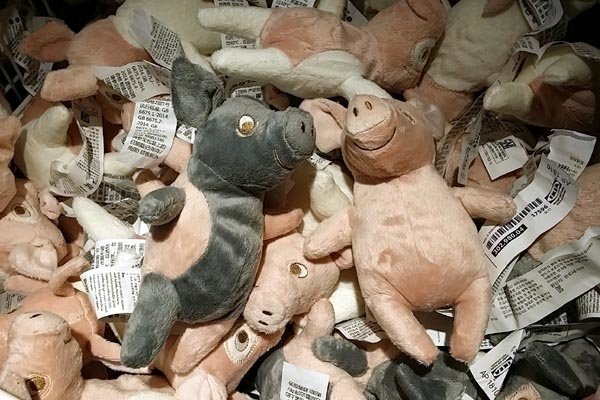 ikea pig dolls豬年玩偶