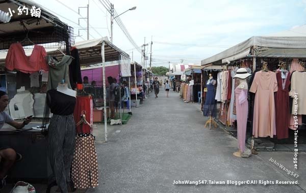 Chatuchak JJ Night Market Chon Buri12.jpg