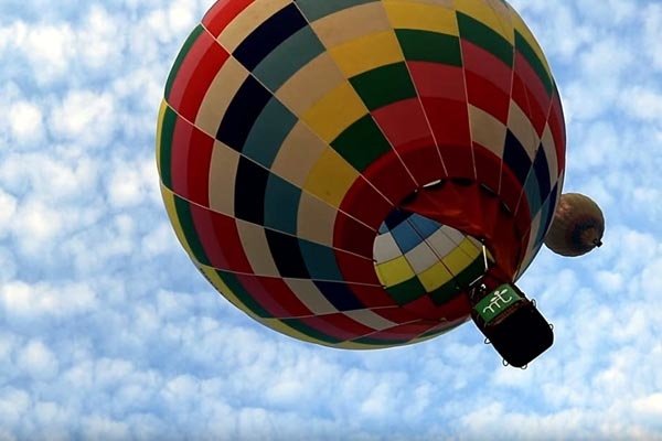 Chiangrai Balloon Fiesta Singha Park.jpg