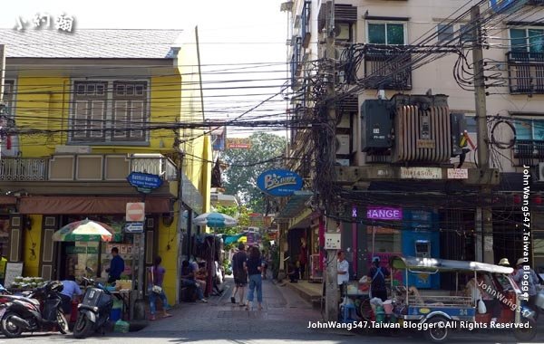 7-11 Chana Songkram Road.jpg