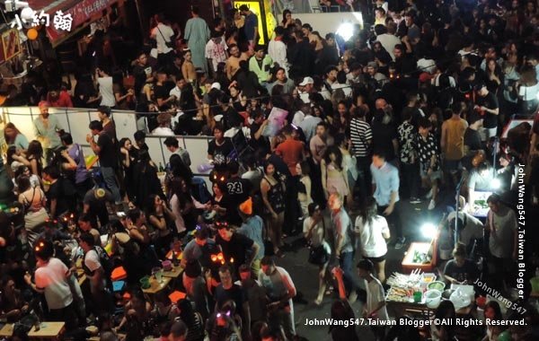 Khao San Night Market Bangkok2.jpg