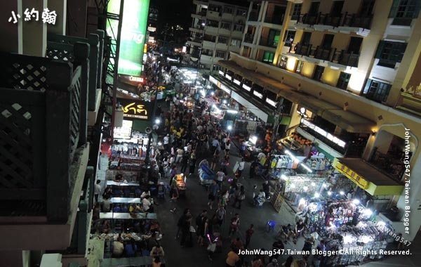 Khao San Night Market Bangkok.jpg