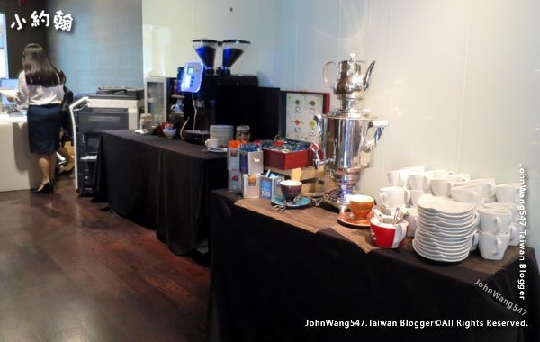 Novotel Siam Square Hotel Premier lounge Breakfast.jpg