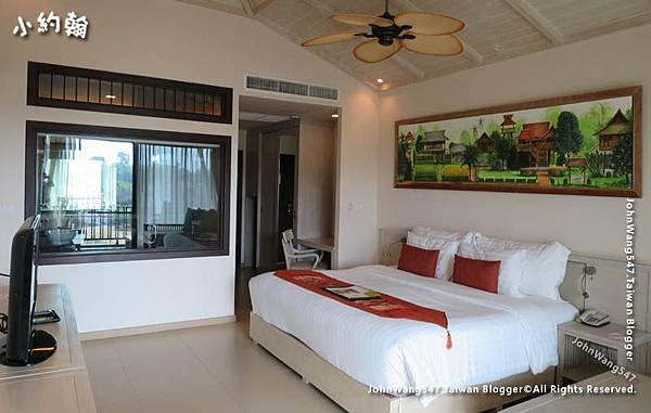 Siripanna Villa Resort Chiang Mai Deluxe Gallery room2.jpg