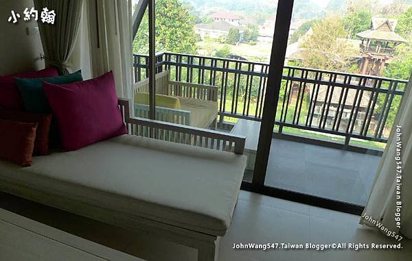 Siripanna Villa Resort Chiang Mai Deluxe Gallery room3.jpg
