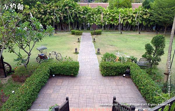 Siripanna Villa Resort Nakwan Cafe Toongkao restaurant1.jpg