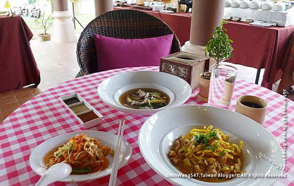 Siripanna Villa Resort Nakwan Cafe Lunch buffet5.jpg