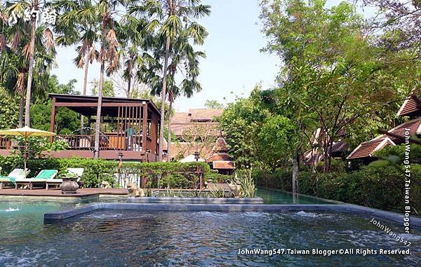 Siripanna Villa Resort Pool.jpg