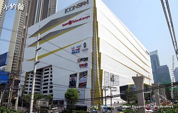 ICONSIAM Charoen Nakhon Road.jpg