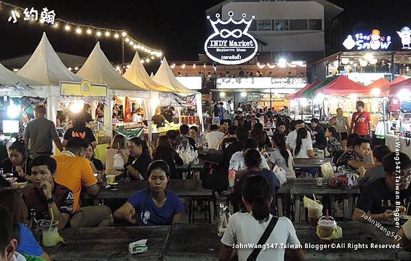 Bangkok INDY Night Market food court.jpg