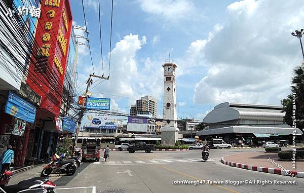 Muang Si Racha Food Market.jpg