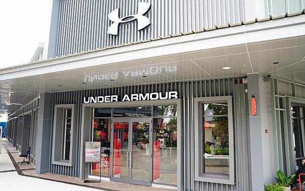 Central Village Outlet-UnderArmour.jpg