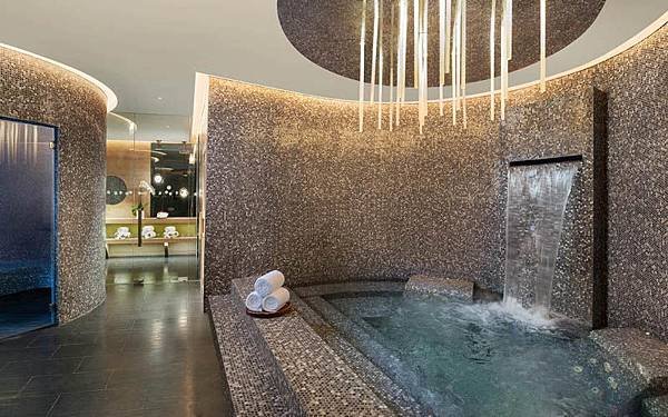 W Hotel Kuala Lumpur sauna.jpg