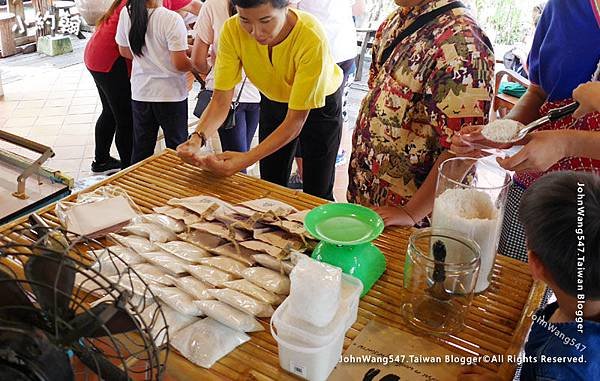 Amphawa Chaipattananurak Flower Sea Salt.jpg