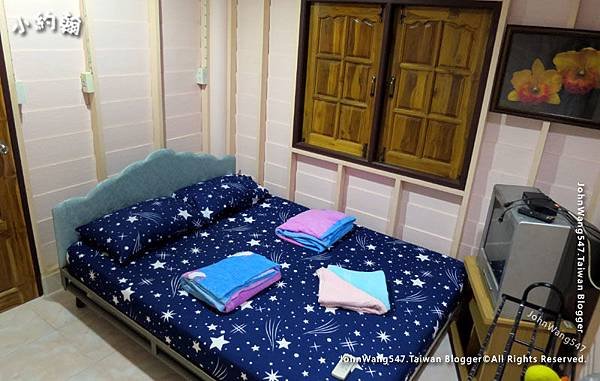 Baan Malihom Homestay Amphawa guest room.jpg