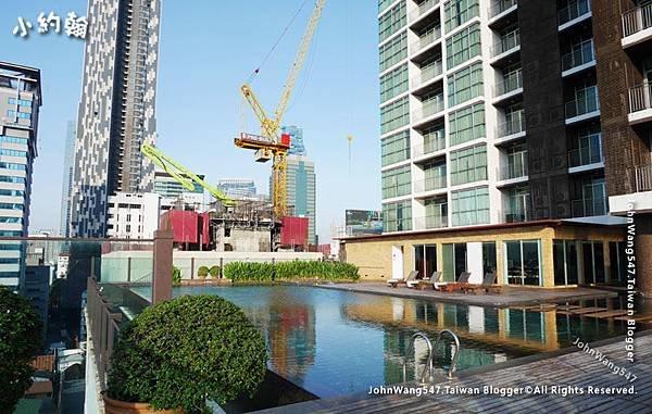 Urbana Sathorn Bangkok Hotel Swimming Pool2.jpg