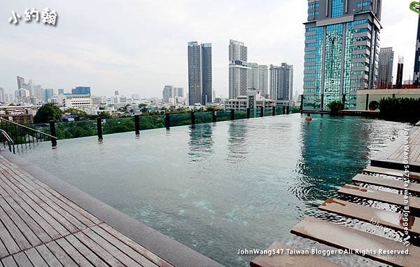 Urbana Sathorn Bangkok Hotel Swimming Pool1.jpg