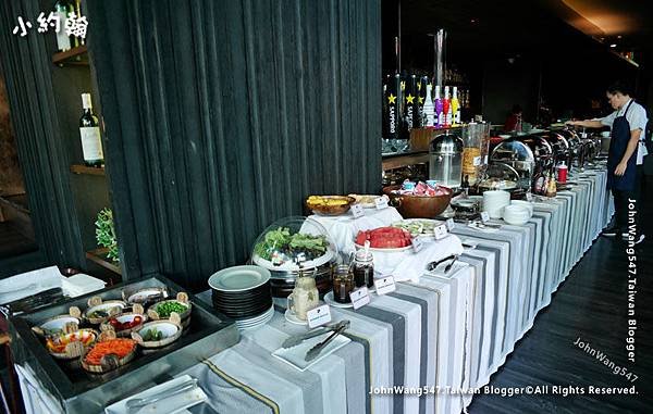 Urbana Sathorn Bangkok Hotel breakfast2.jpg