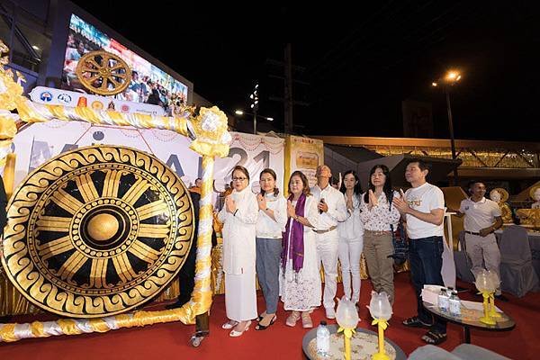 Terminal21 Korat buddhism new year countdown6.jpg