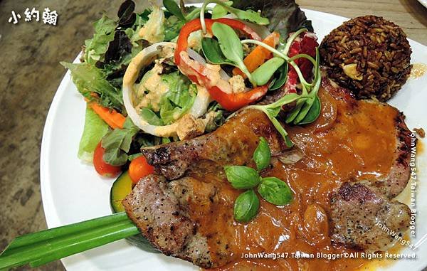 Ohkajhu Organic restaurant Steak Chiangmai.jpg