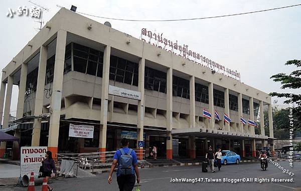 Ekamai Bus Terminal.jpg