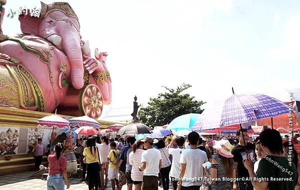 Wat Saman Rattanaram Pink Ganesha3.jpg