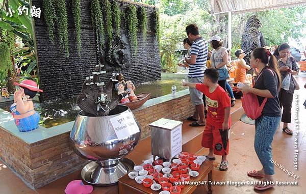 Wat Saman Donation box.jpg