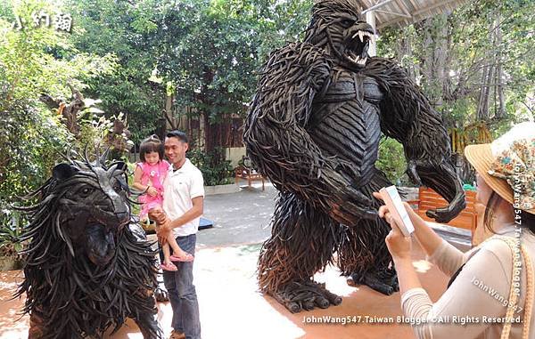 Wat Saman Playground.jpg