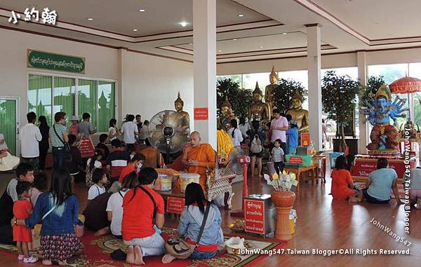 Wat Saman-Thailand Buddistisches Disneyland.jpg