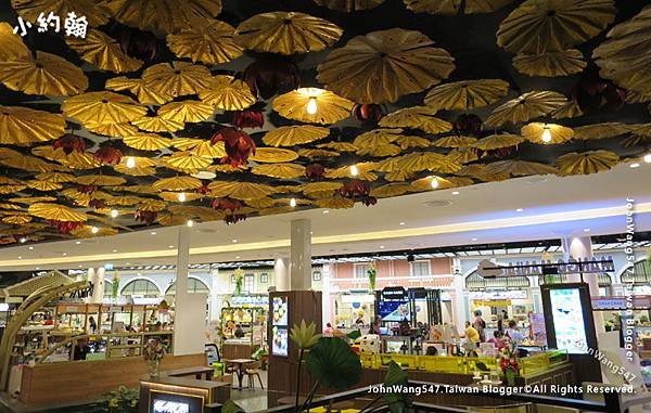 Central Phuket Floresta Food court.jpg