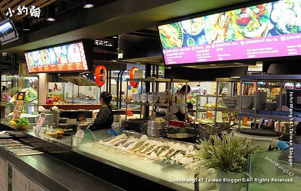 Central Phuket Floresta Food court3.jpg