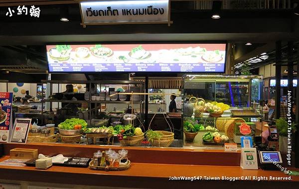 Central Phuket Floresta Food court2.jpg