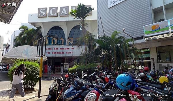 Scala Movie theater Bangkok Siam Square.jpg