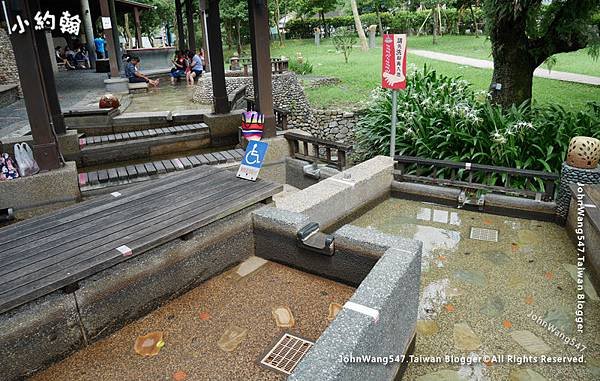 宜蘭礁溪溫泉公園泡腳池6.jpg