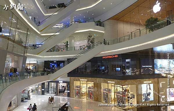 Apple Store in IconSiam1.jpg