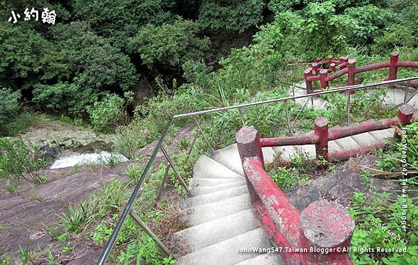 礁溪猴洞坑瀑布階梯步道.jpg