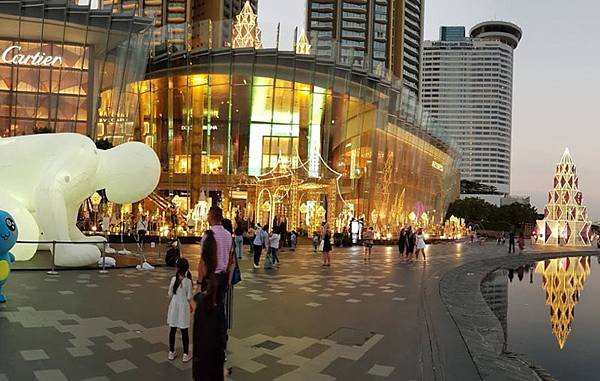 ICONSIAM christmas BANGKOK.jpg
